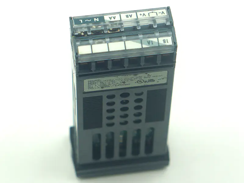 Regulátor teploty EUROTHERM 2132/CC/VH/ENG